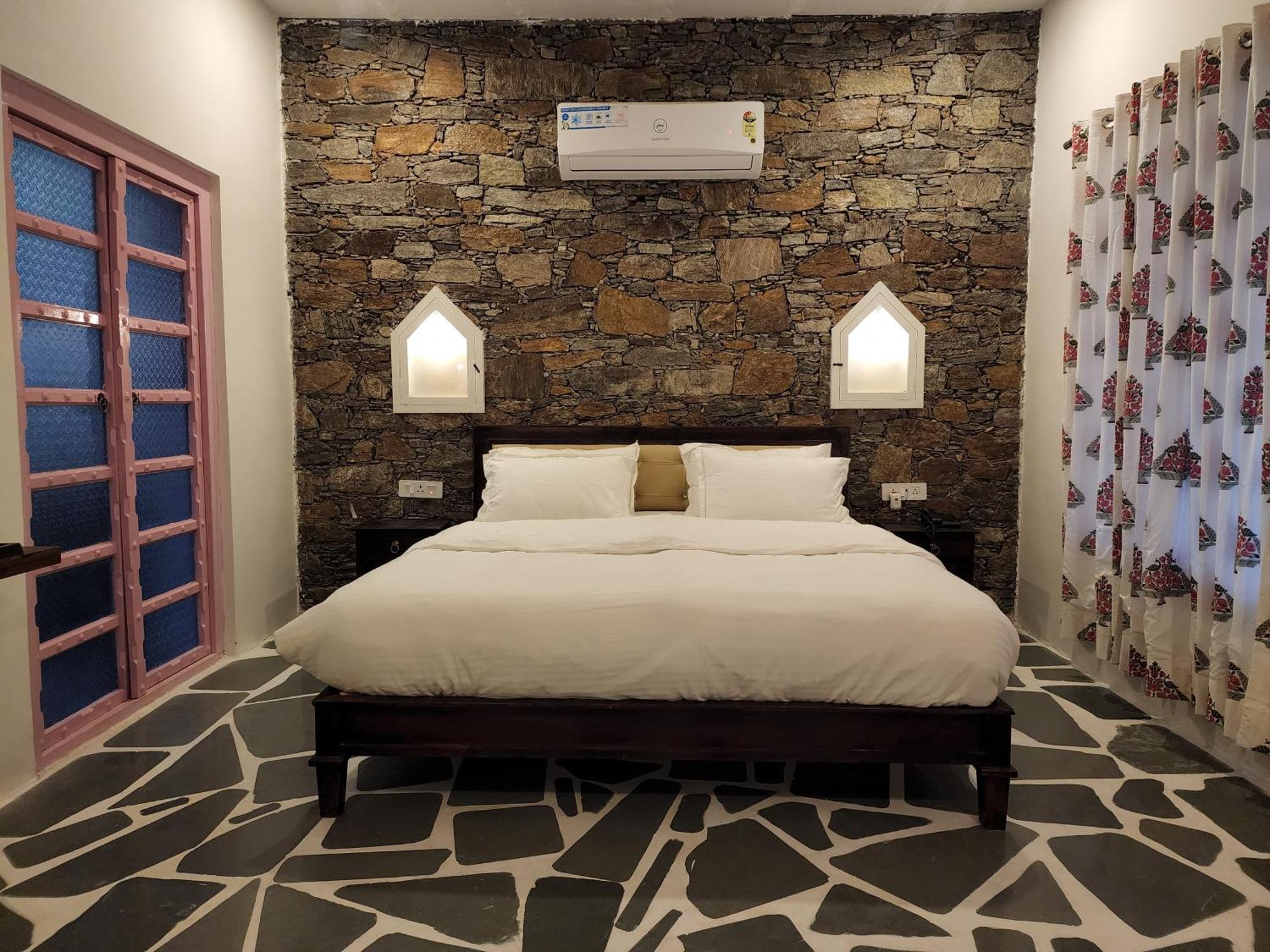 The Luxe Pushkar - A Luxury Farmstay In Pushkar Bagian luar foto