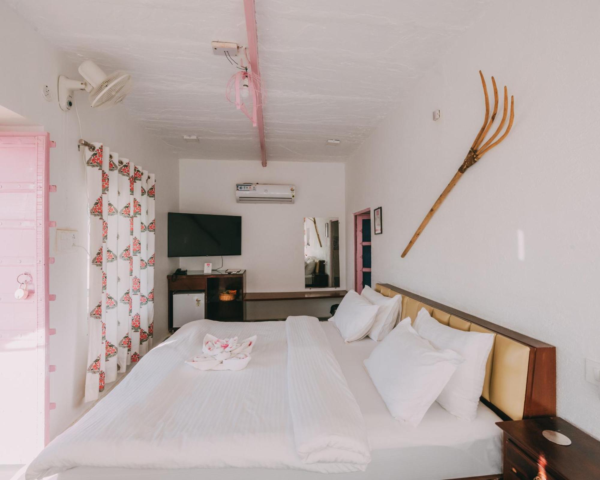 The Luxe Pushkar - A Luxury Farmstay In Pushkar Bagian luar foto