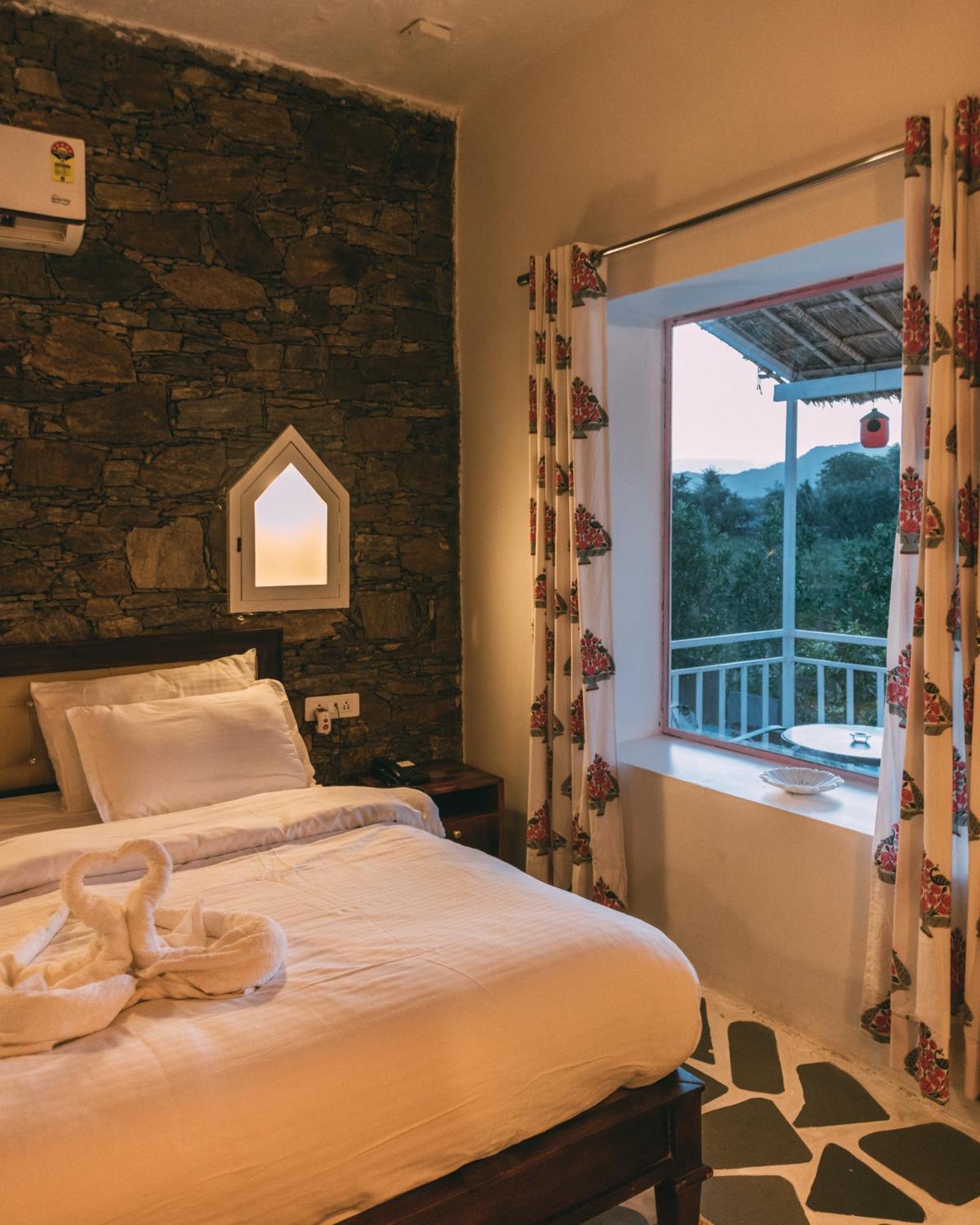 The Luxe Pushkar - A Luxury Farmstay In Pushkar Bagian luar foto