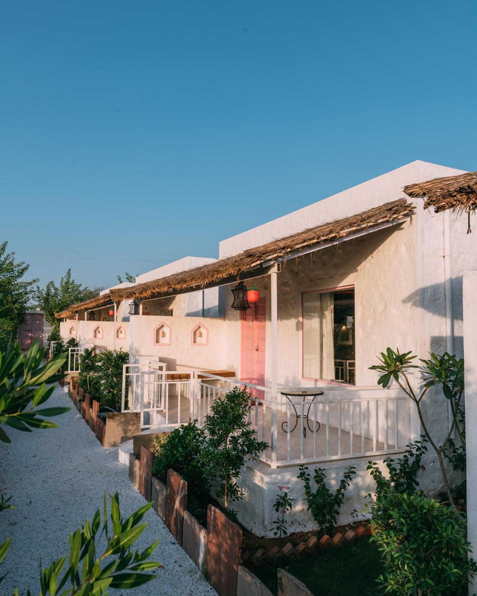 The Luxe Pushkar - A Luxury Farmstay In Pushkar Bagian luar foto